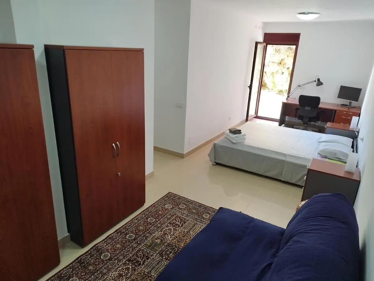 Vivienda Vacacional Compartida Radazul Bed & Breakfast