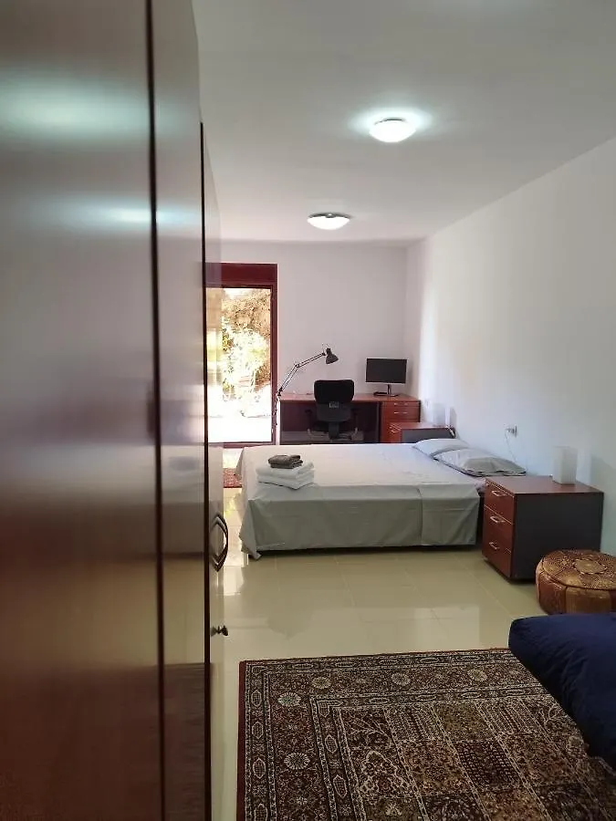 Vivienda Vacacional Compartida Radazul Bed & Breakfast Spain